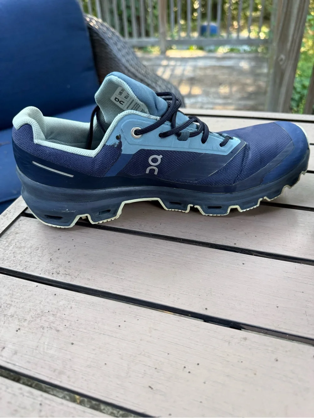 On cloudventure waterproof Men's Trail Shoes - Navy & Light Blue